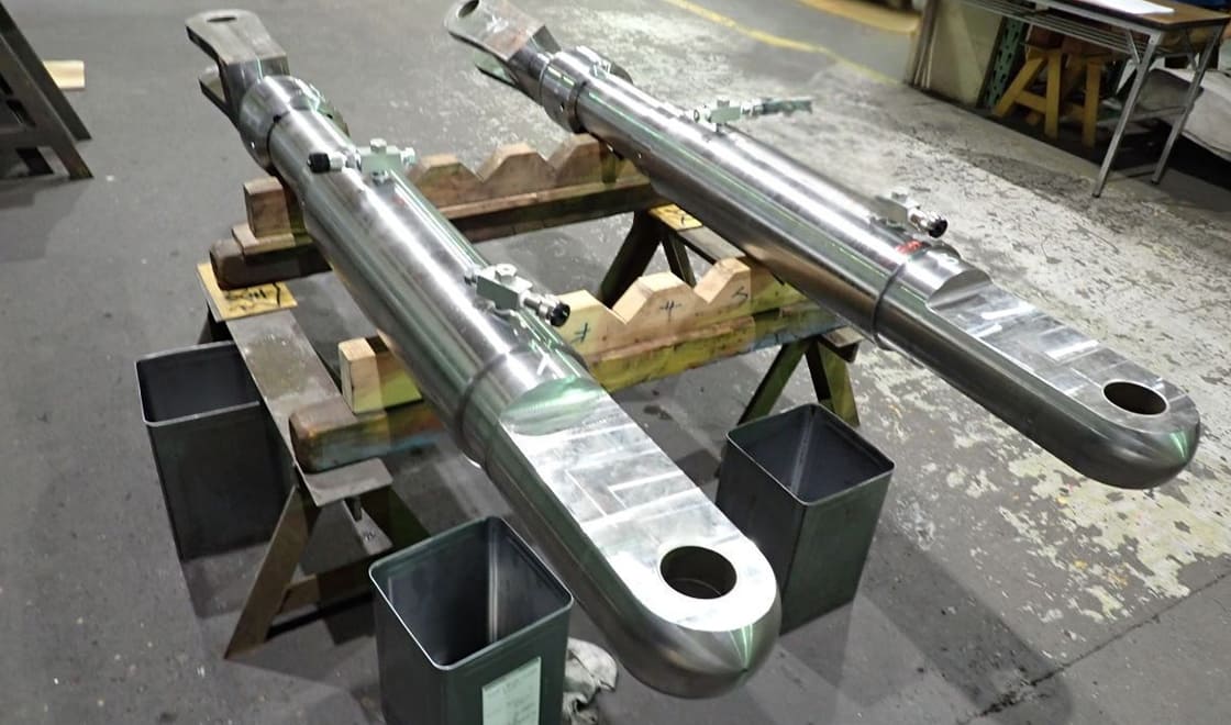 クレビス付押し引きジャッキ